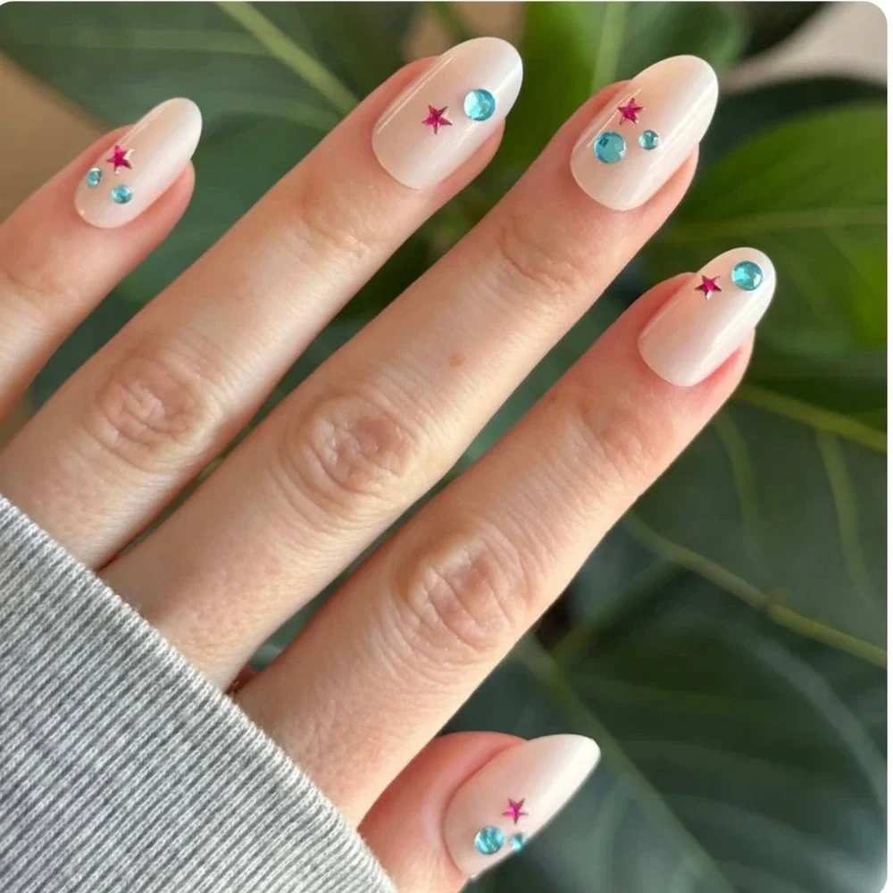 Olive & June Maximalist Bejeweled Press-On Nails Medium Oval Iridescent Gem 42ct